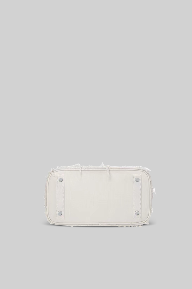 ELIANE Medium classic hand-bag with chains and pearl details - Cream