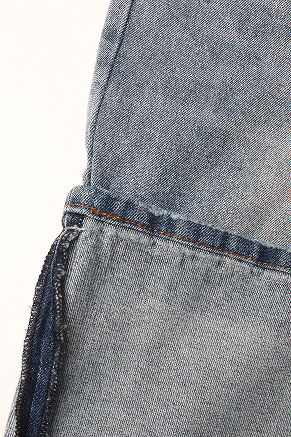 High Waisted Jeans with Stitching Details - Blue