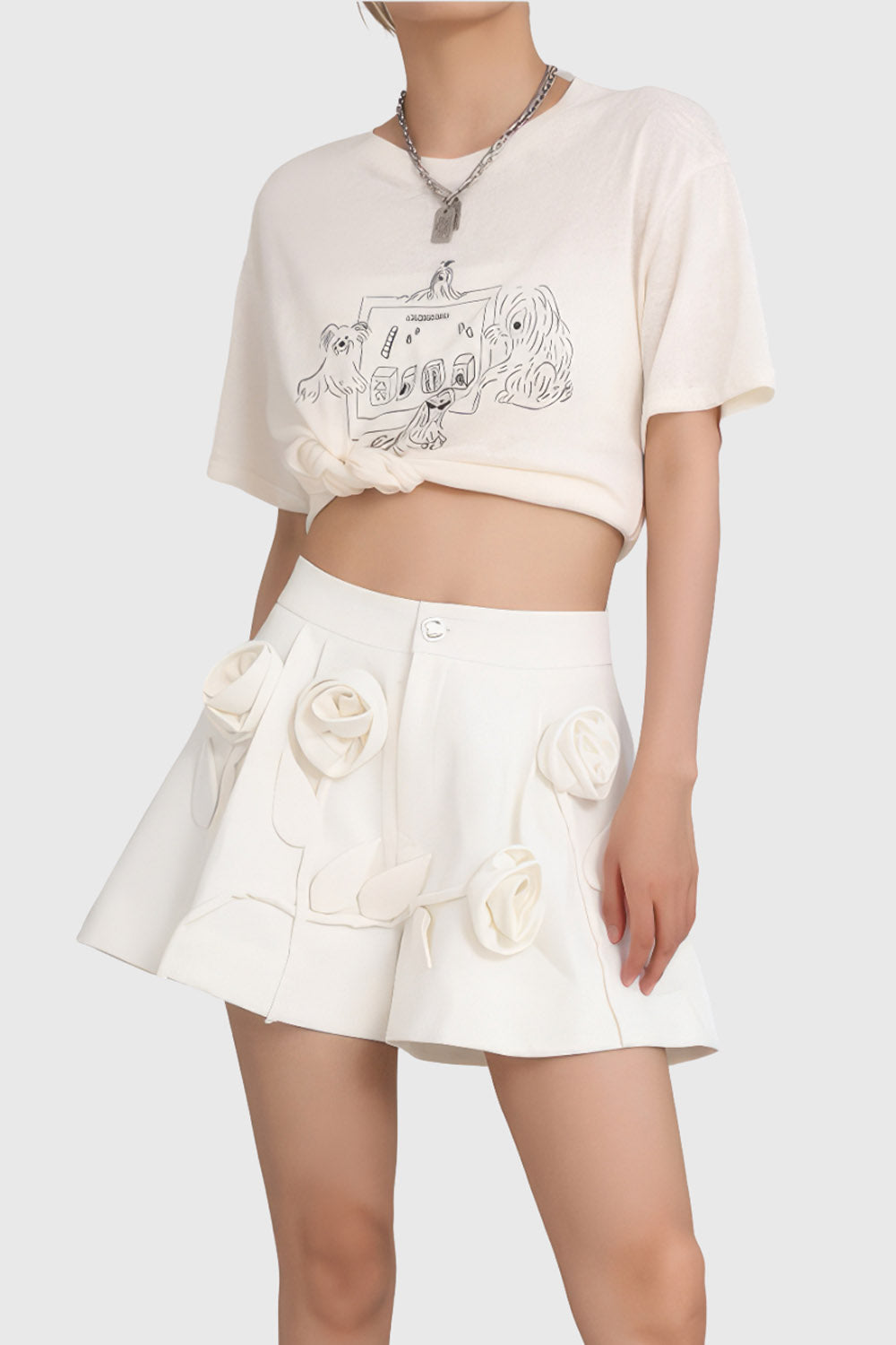 Shorts with Flowers - White